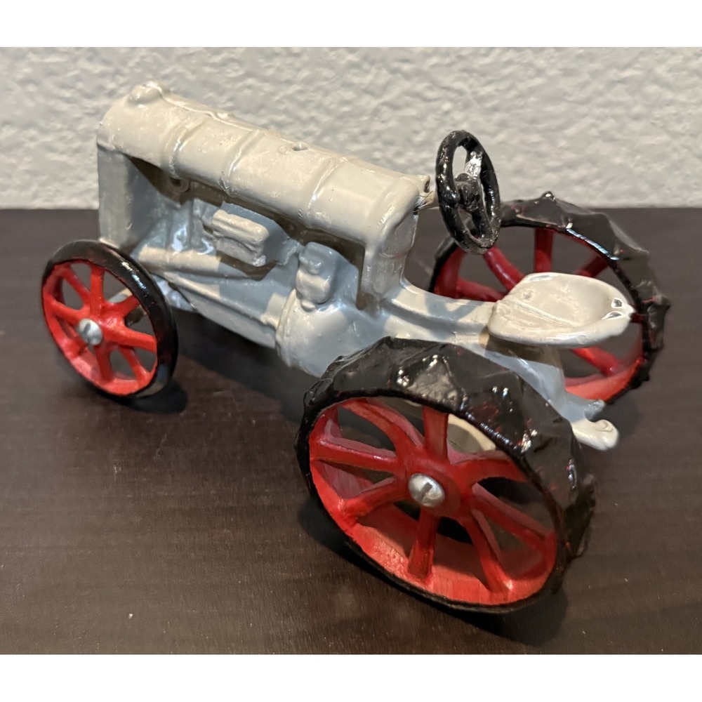Vintage ERTL Antique Fordson Tractor 1/16 Cast Iron Metal Toy HTF RARE